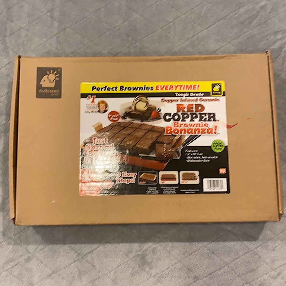 COPY - 🎁🎄New in Box! Red Copper Brownie Bonanza Pan 13 x 9 baking Sealed! Gift …